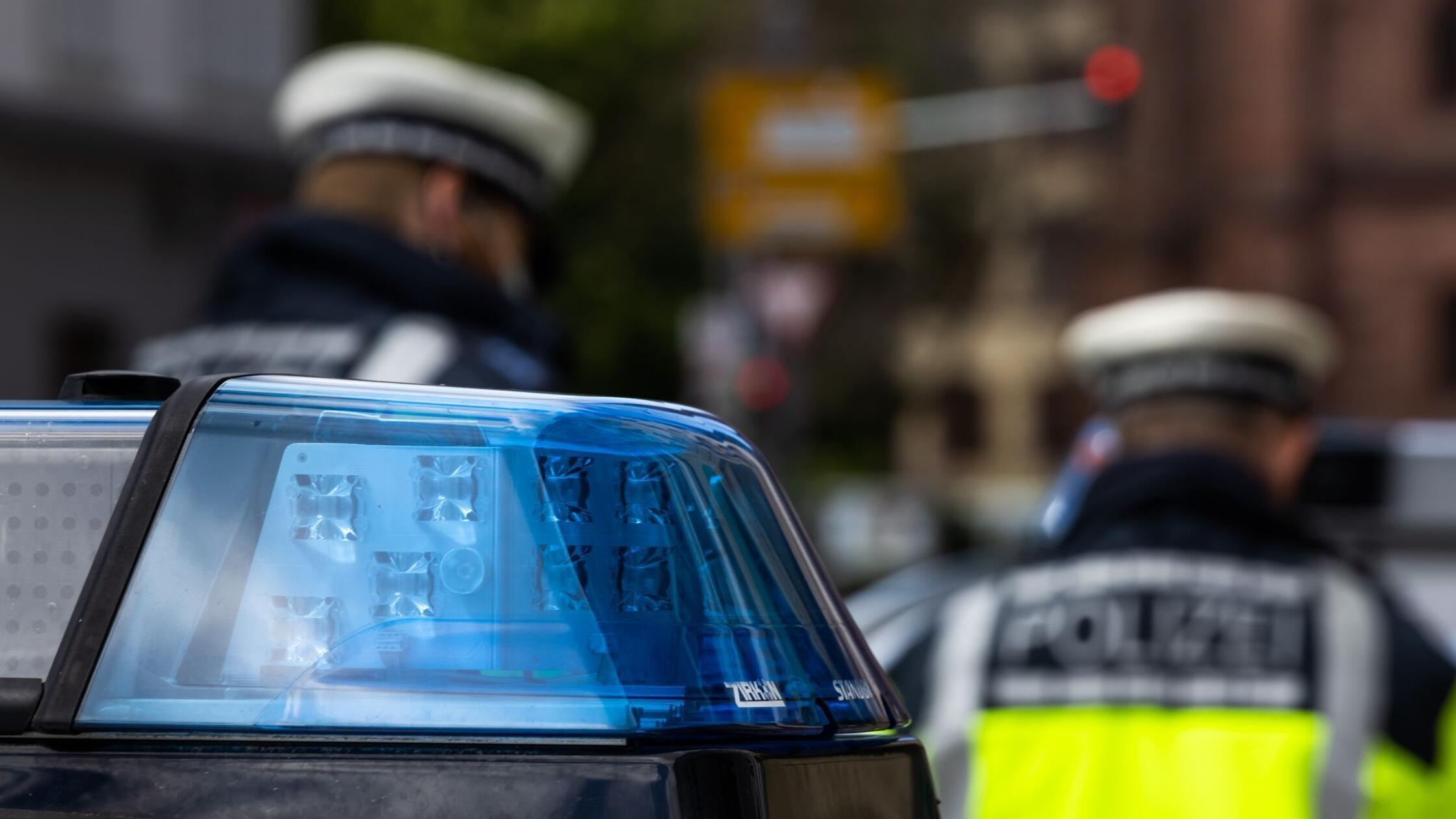 300 Waffen, Sprengstoff und Munition im Haus eines Toten: Fund in Bayern wirft Fragen auf