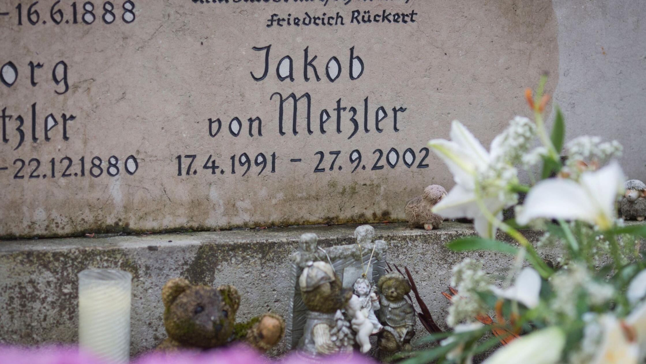 Kindermörder bleibt in Haft