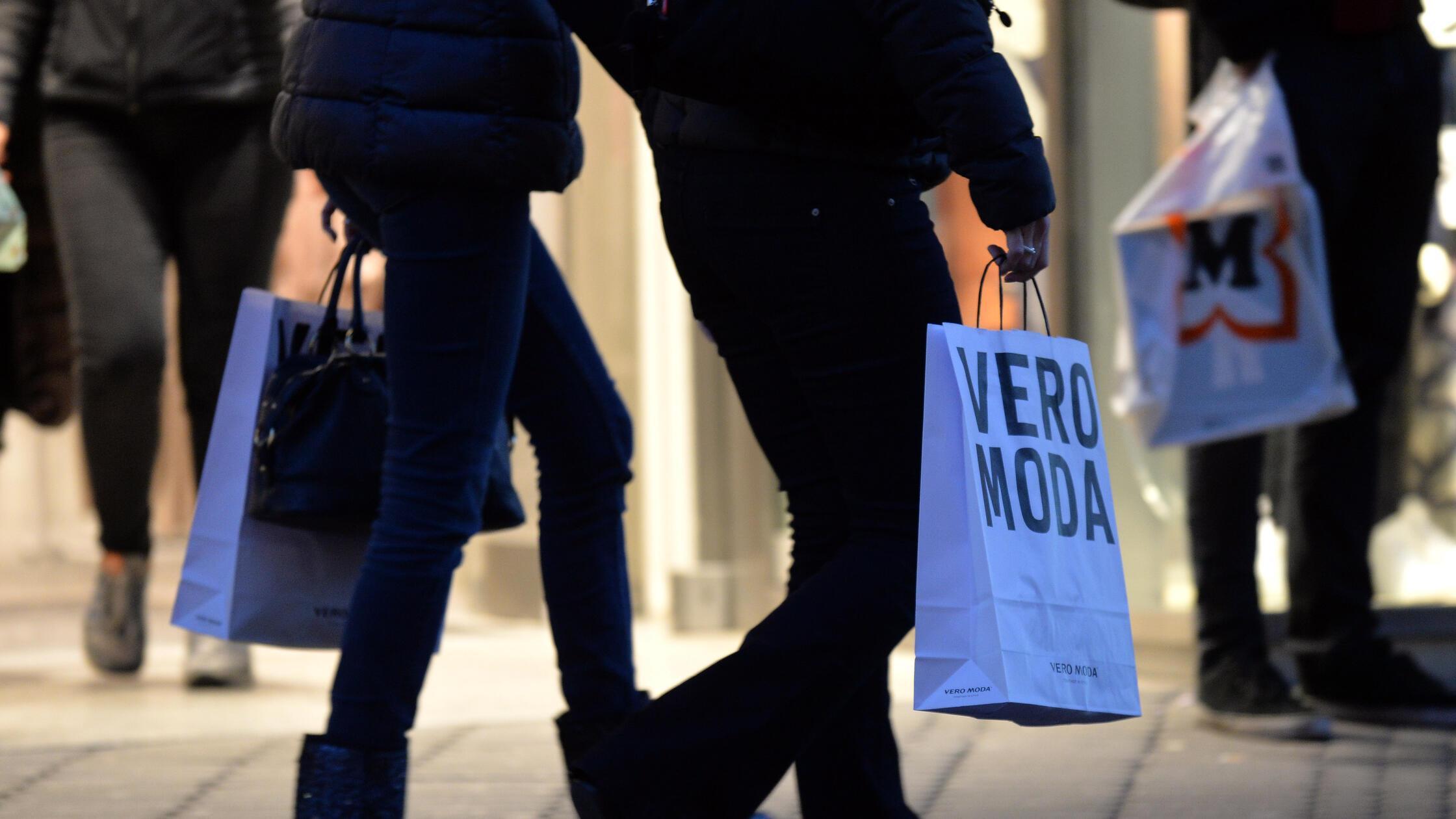 Abendliches Einkaufsgeschehen