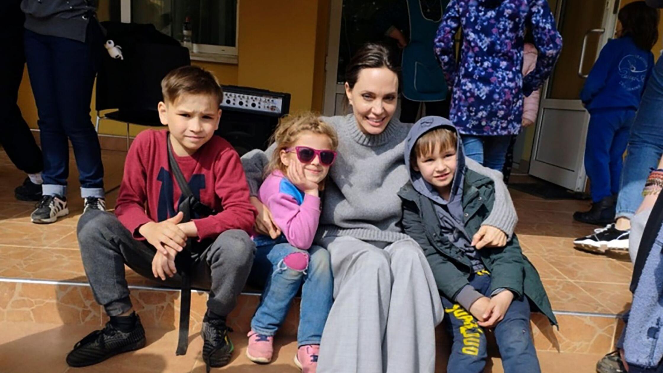 Medien: Angelina Jolie erneut trotz Krieg in der Ukraine