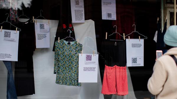 Schaufensterausstellung zu sexualisierter Gewalt