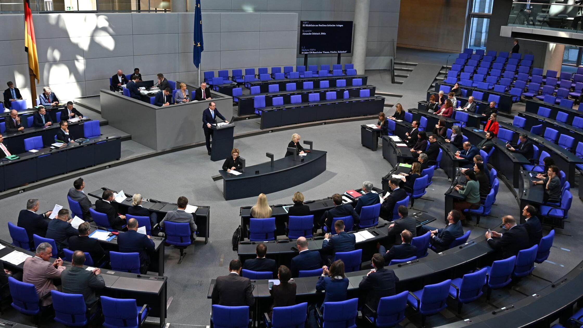 Bundestag genehmigt Durchsuchungen bei AfD-Abgeordnetem