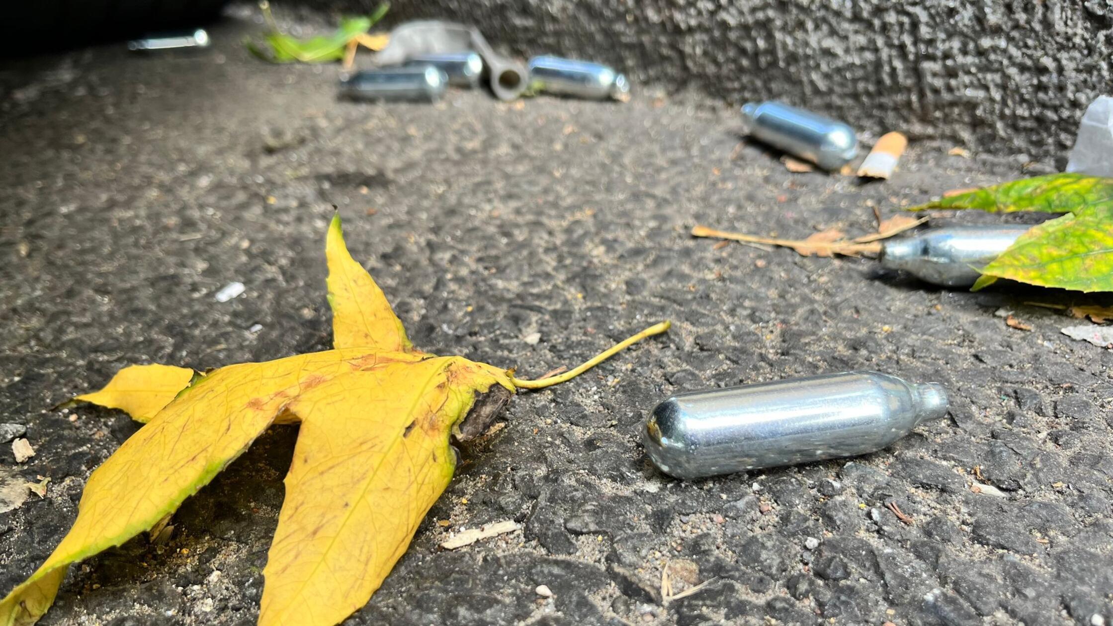 Welche Gefahren die Partydroge Lachgas birgt