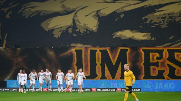 Fußball: 2. Bundesliga, SG Dynamo Dresden - 1. FC