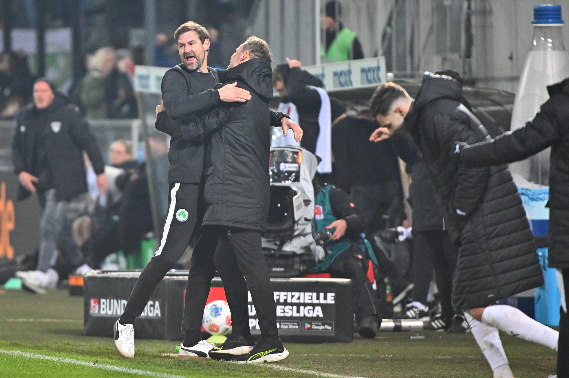 Die Fürther Bank im Freudentaumel.