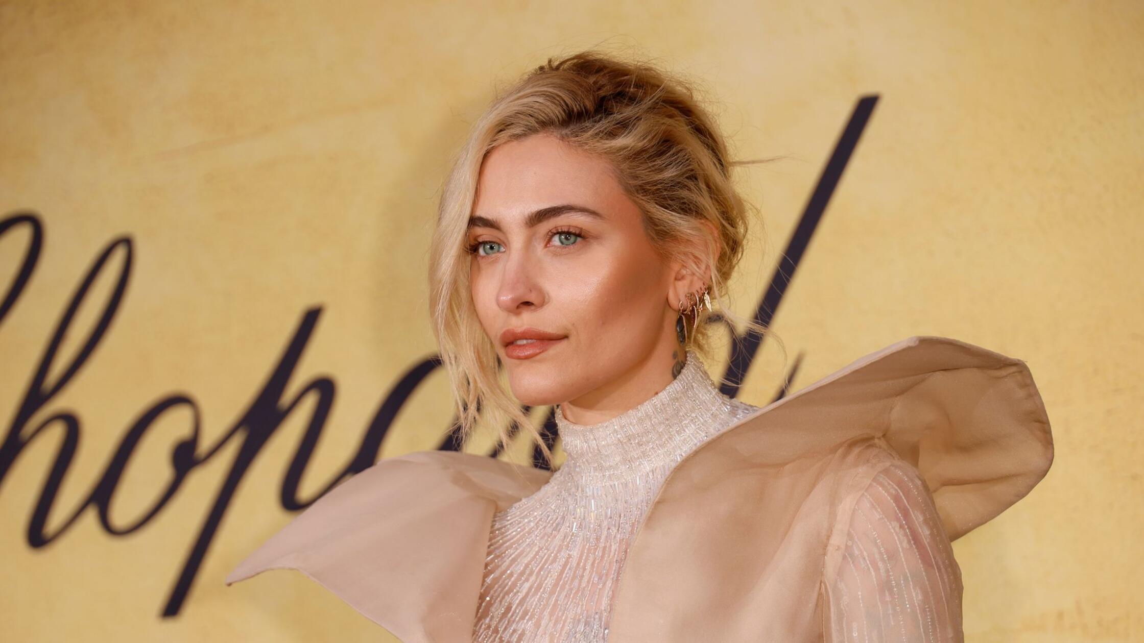 Paris Jackson zeigt Loch in Nasenscheidewand