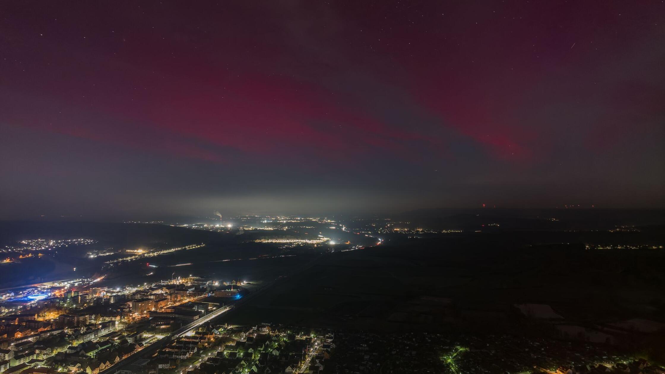 Polarlichter leuchten über Bayern - auch in den kommenden Morgenstunden ist Sichtung möglich