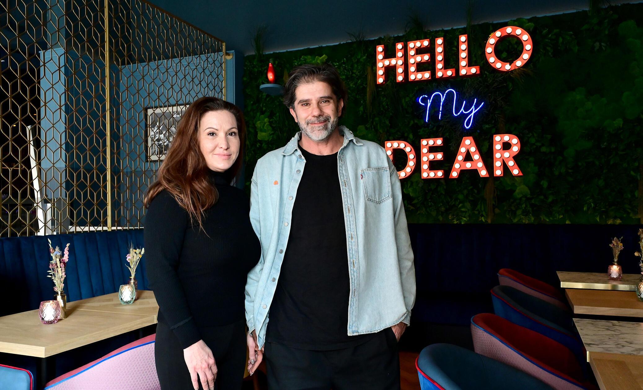 Serkan Özis, neben Christof Lage (nicht zu sehen) einer der beiden Geschäftsführer, und Betriebsleiterin Emilia Ott haben Pressevertreter am Mittwoch eingeladen, sich einen ersten Eindruck zu verschaffen.