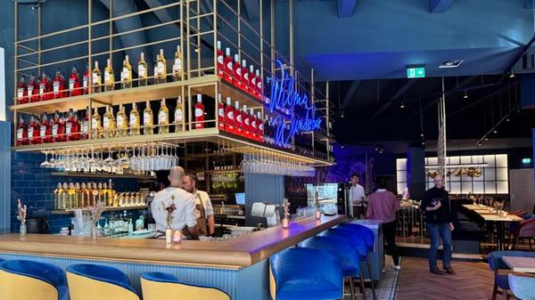 Das Lichtkonzept unterscheidet sich je nach Tageszeit, abends wird es gedämmt - und die Atmosphäre folglich gemütlicher.