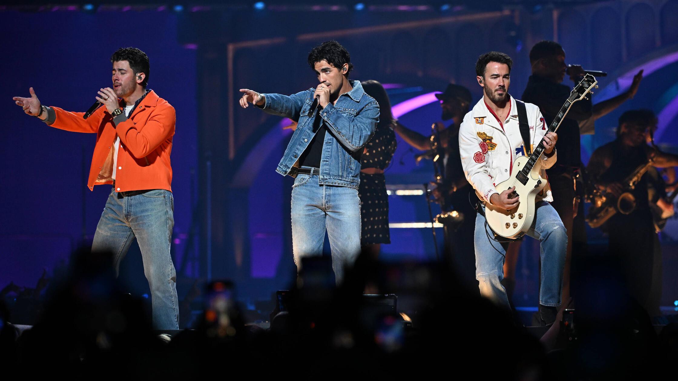 Kevin Jonas, Joe Jonas, and Nick Jonas of The Jona