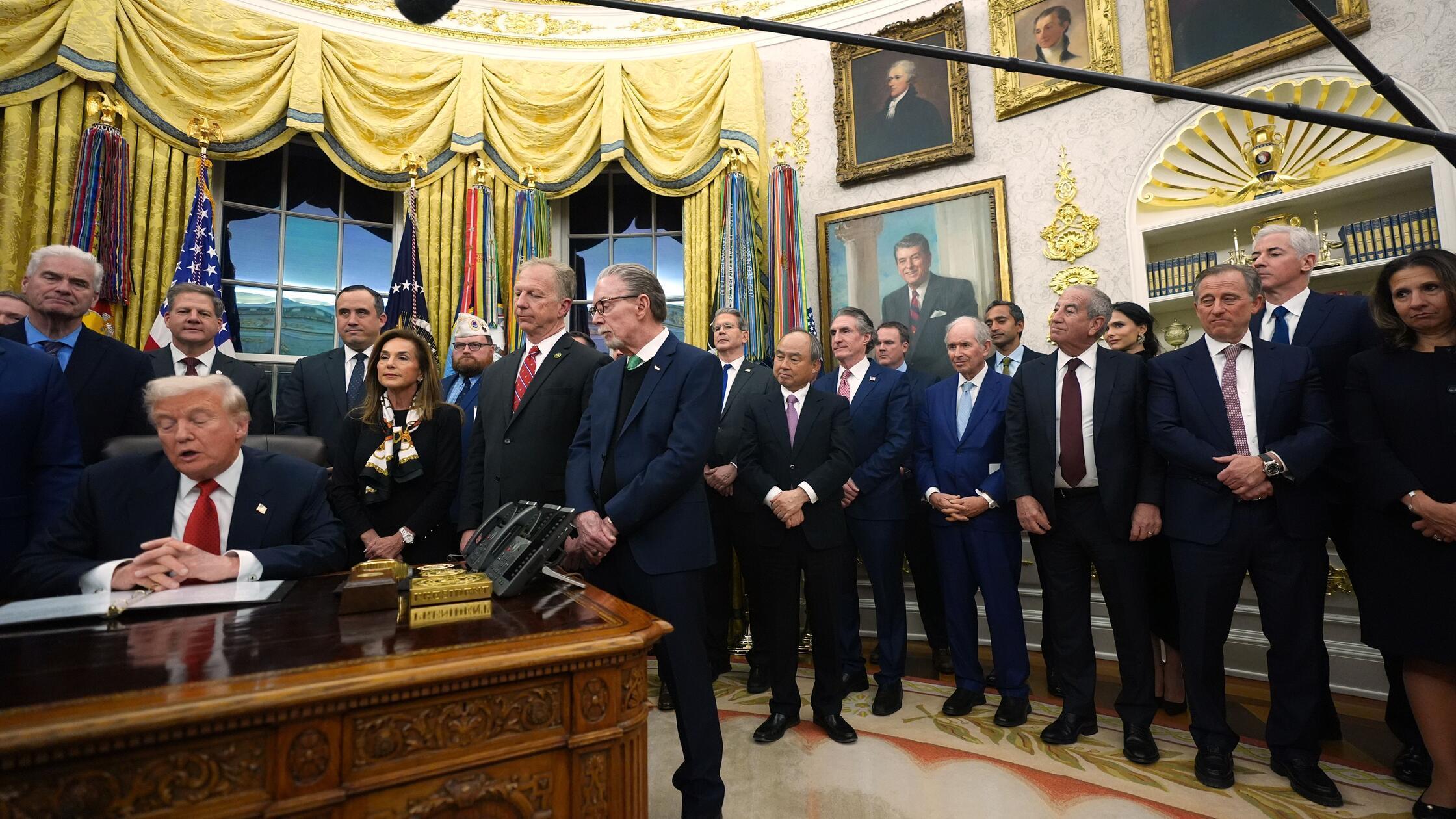 Trump unterschreibt Haushalt: Längster Shutdown der USA beendet - alle Fragen und Antworten