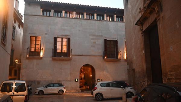 Eindrücke aus Palma, der Hauptstadt von Mallorca: Wie andere Hotels auch ist das Nobis Hotel Palma in einem früheren Herrenhaus eingerichtet worden.