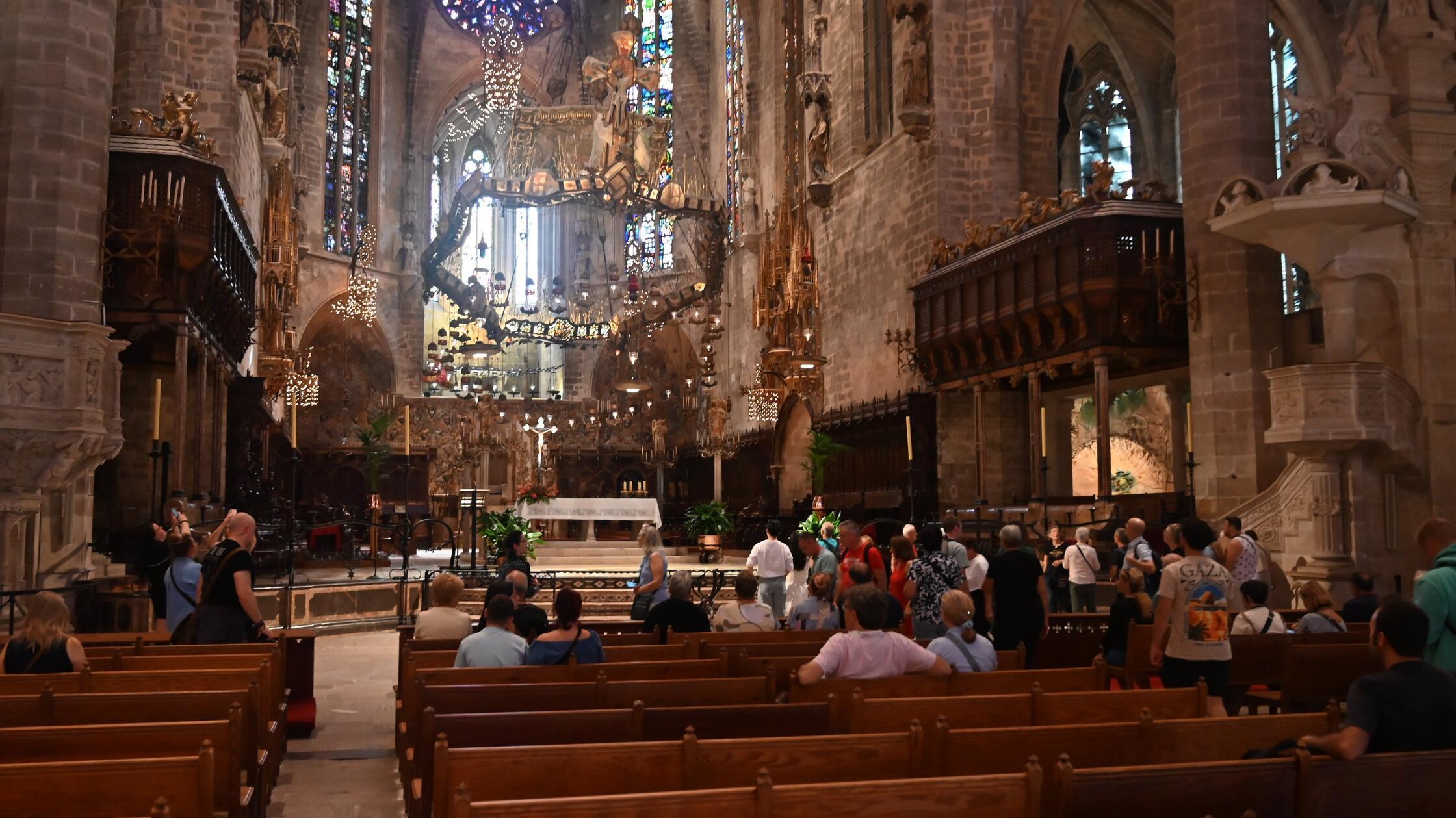 Eindrücke aus Palma, der Hauptstadt von Mallorca: Die Kathedrale von Innen.