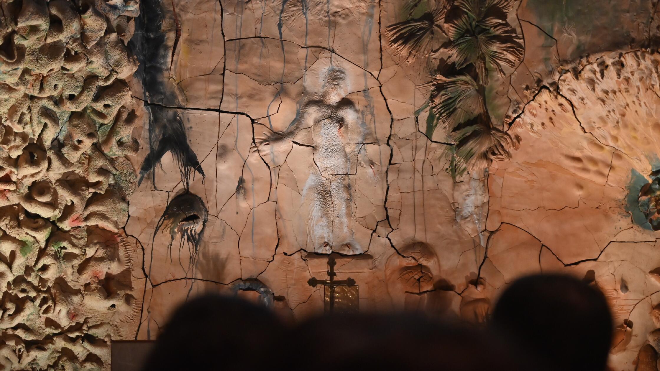 Eindrücke aus Palma, der Hauptstadt von Mallorca: Dieser neue Altar in der Kathedrale ist erst wenige Jahre alt und wirkt völlig anders als die klassischen Altäre.
