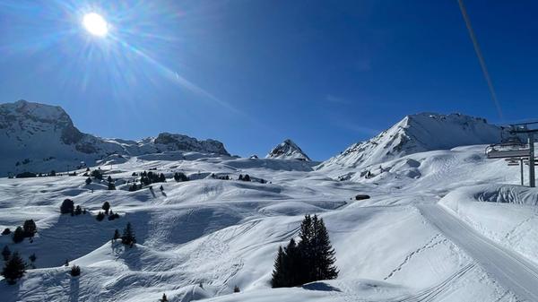 Ein traumhaftes Wetter im Skigebiet Paradiski in La Plagne.
