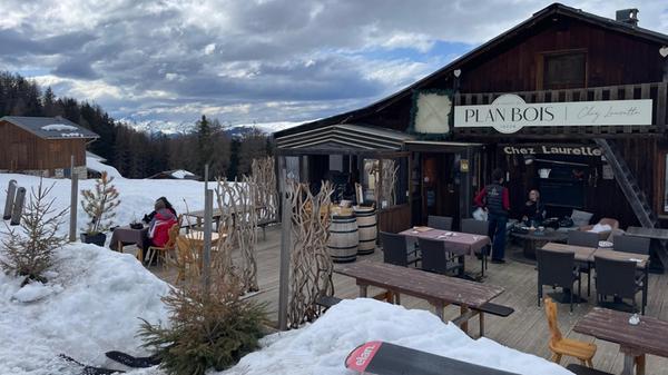 Das Chalet du Plan Bois von Isabelle, für eine schöne Mittagspause im Skigebiet La Plagne.