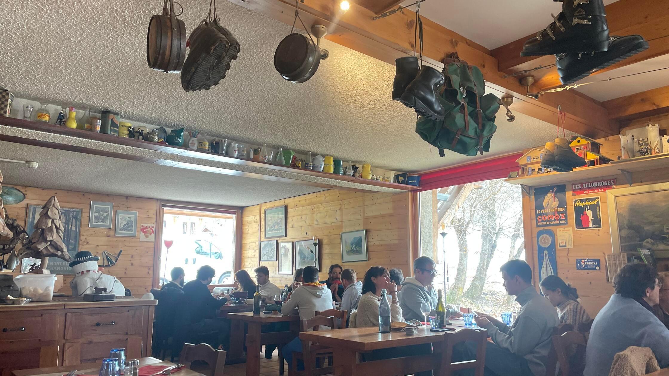 "Chalets" zum Einkehren sind in jedem Tal zu finden, so wie dieses hier in Champagny le Haut.