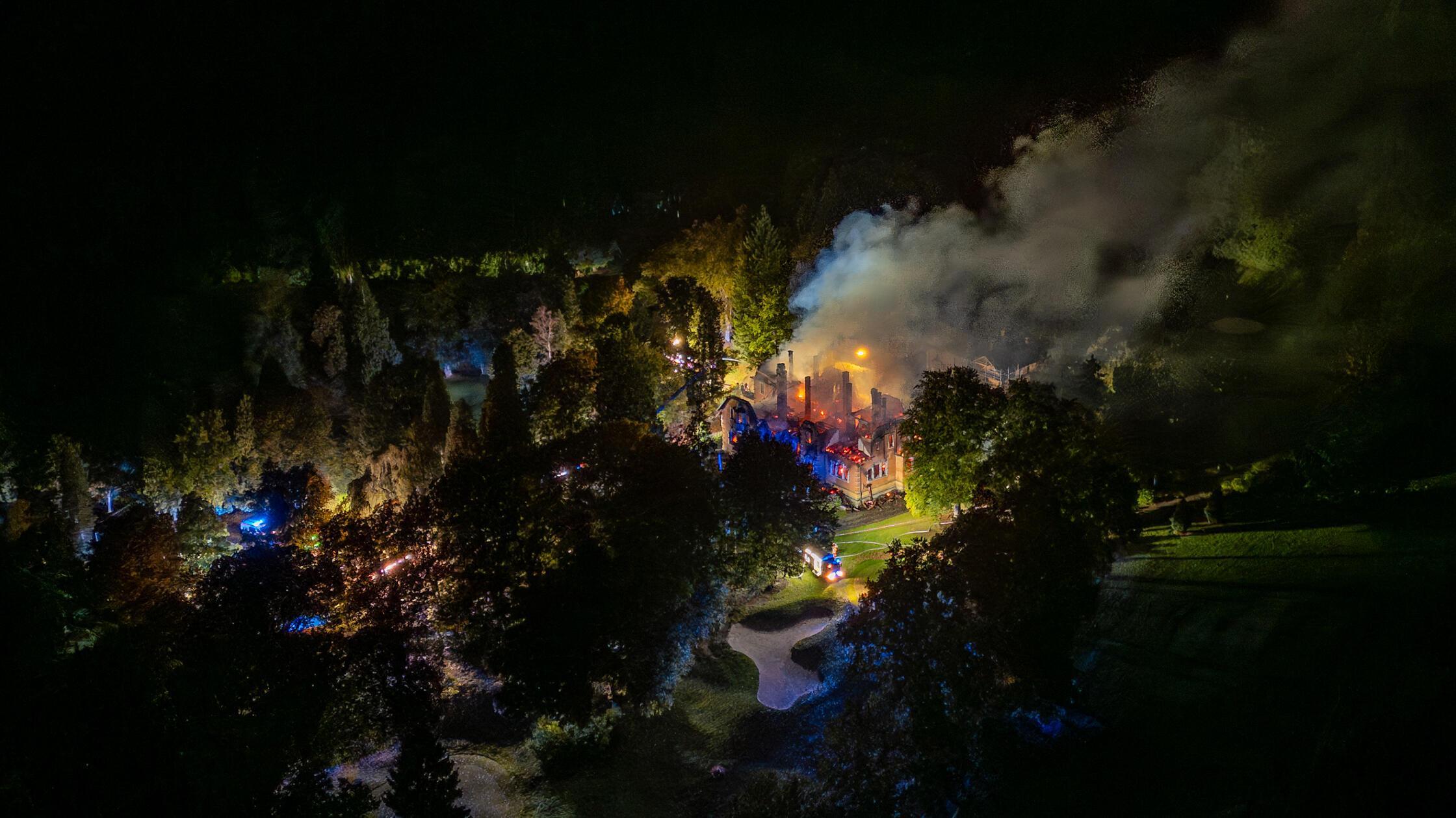 Thurn und Taxis Jagdschloss-Brand: Nach wilden Spekulationen nennt die Polizei jetzt neue Details