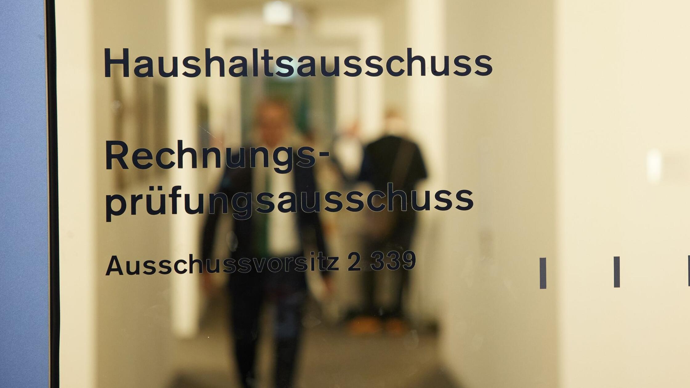 Sitzung zum Haushalt beginnt mit mehrstündiger Verzögerung