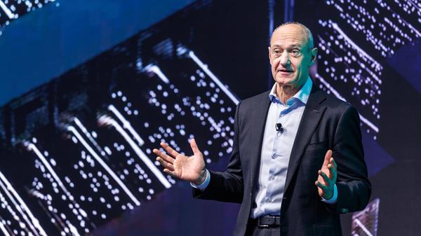 13.11.2025, Bayern, München: Roland Busch, Vorstan