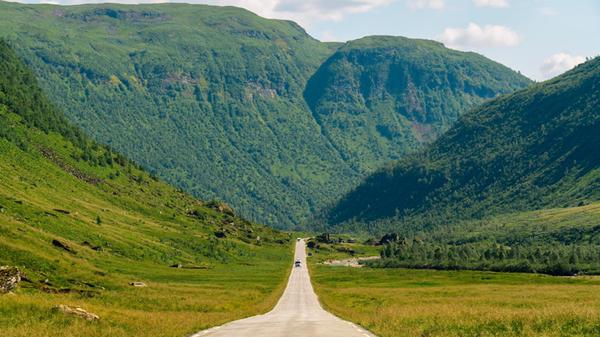 Winding road through Holedalen valley in Norwegian