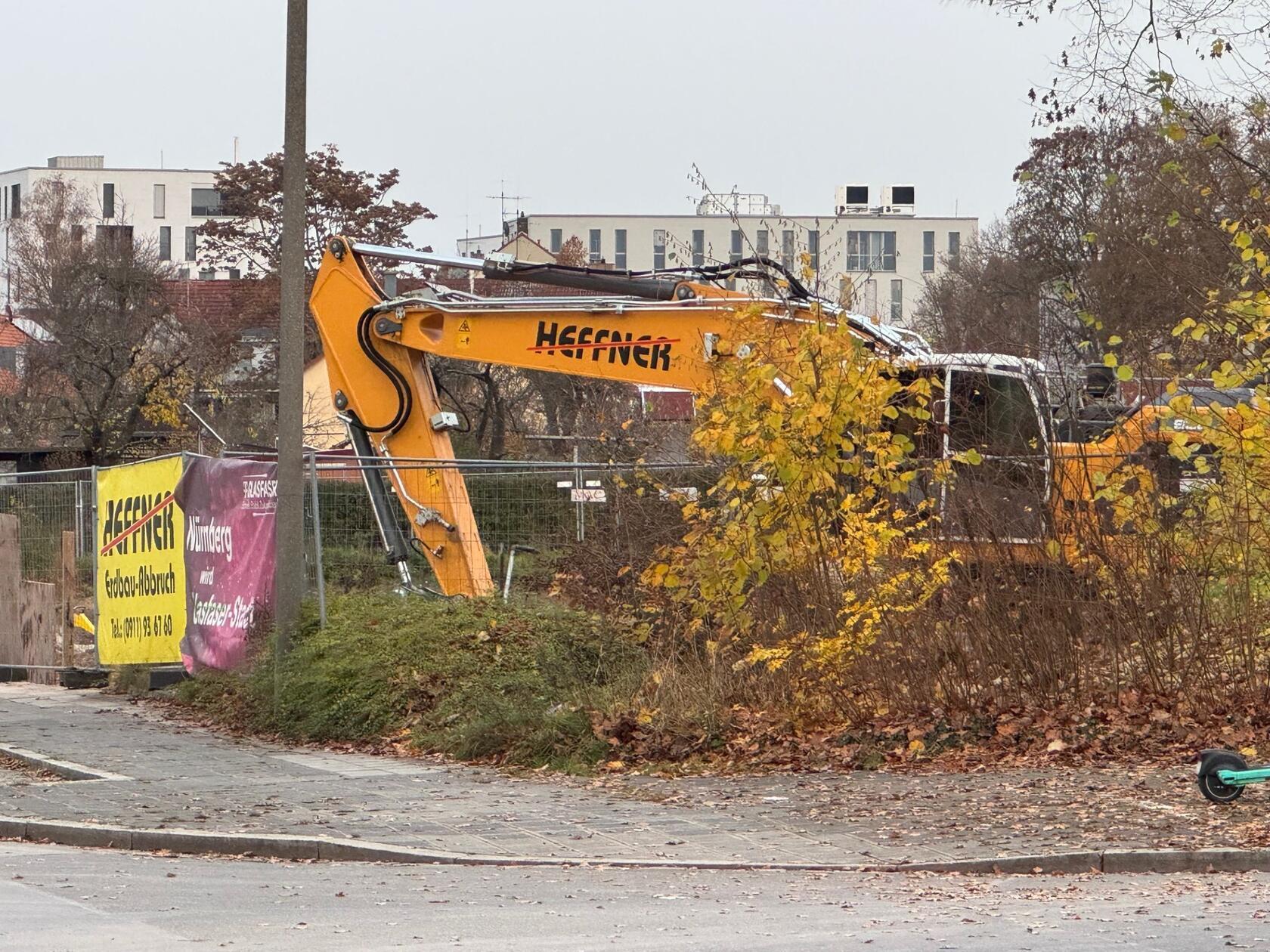 Laut Mitteilung der Stadt wiegt der Blindgänger rund 450 Kilogramm.