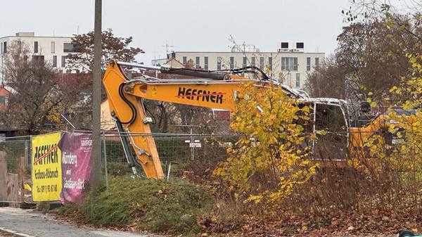 Laut Mitteilung der Stadt wiegt der Blindgänger rund 450 Kilogramm.