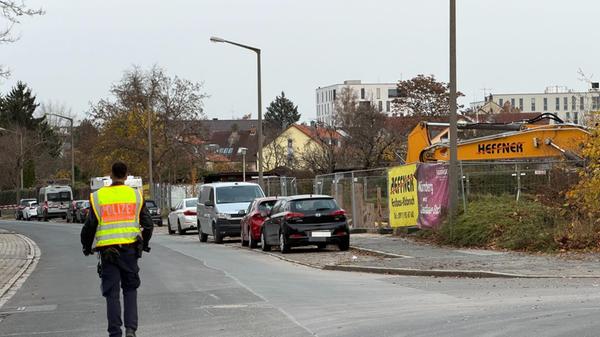 Es sei die bislang größte Evakuierungsaktion, die in Nürnberg nach dem Fund einer Weltkriegsbombe nötig gewesen sei.