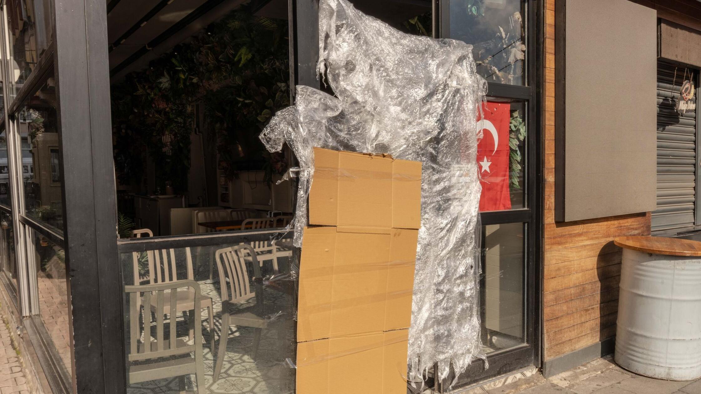 Hamburger Mutter und Kinder werden in Türkei beigesetzt