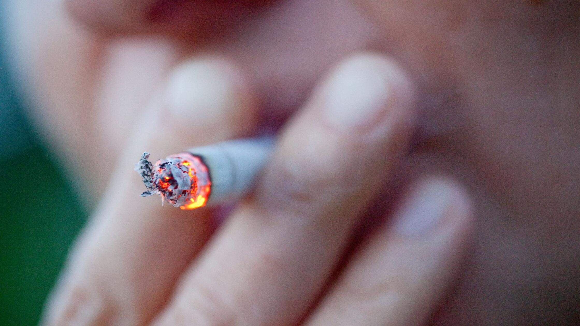 Wirbel im Kampf gegen Tabak: Verbot von Filtern und Aroma?