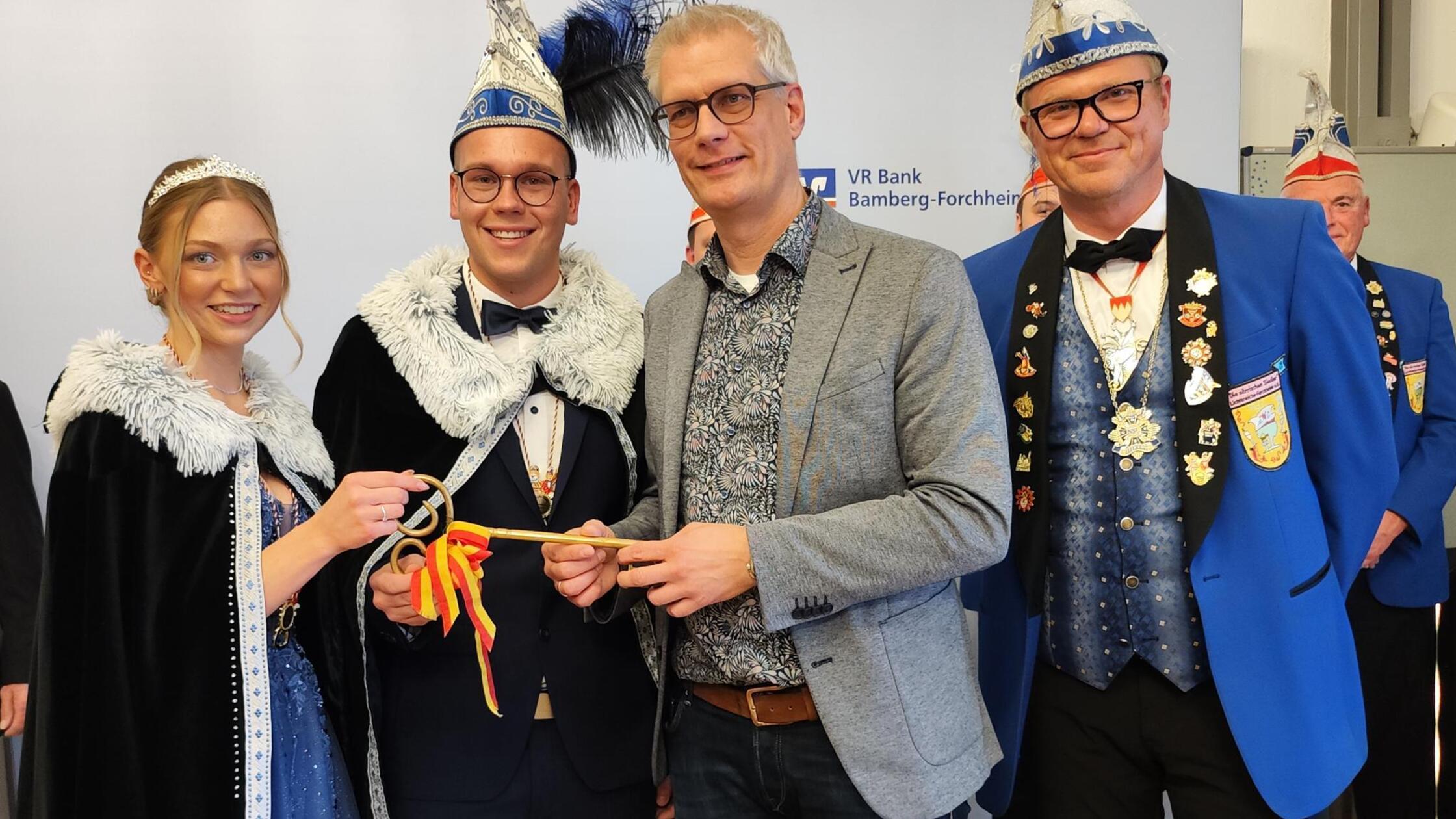 Prinzessin Annika und Prinz Pascal übernehmen unte