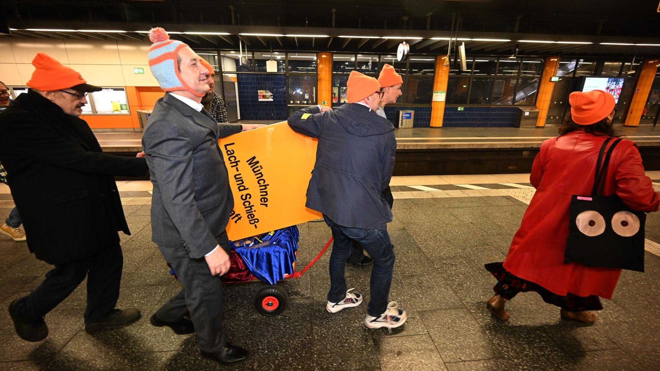 Münchenska "Lach- und Schießgesellschaft" se je preselila v novo četrt