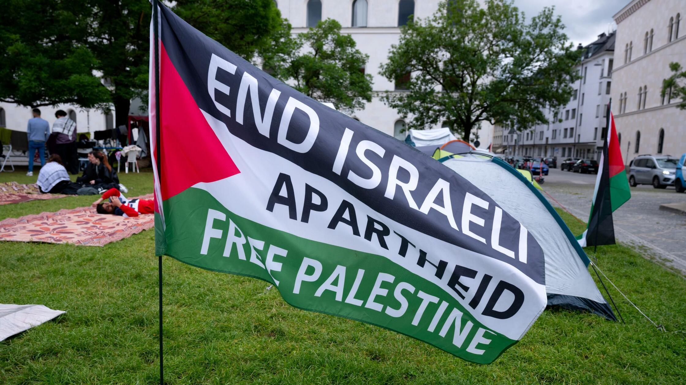 Univerza v Münchnu odpovedala dogodek o Bližnjem vzhodu zaradi javne kritike