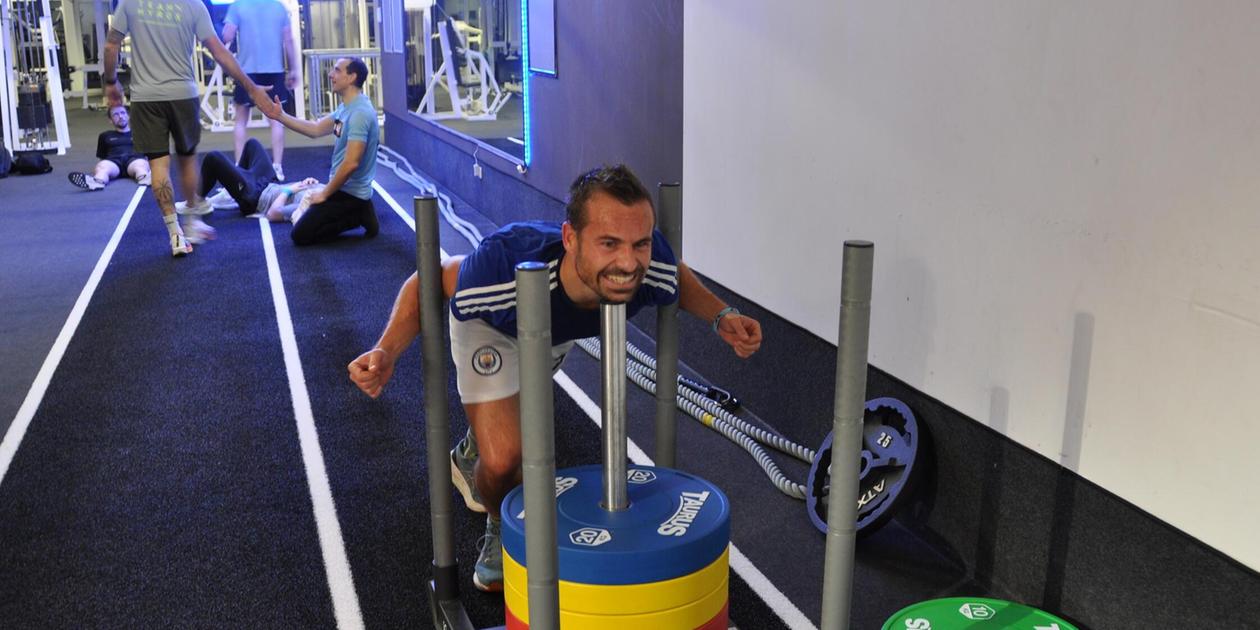 NN-Sportreporter Daniel Ruppert probiert Hyrox aus