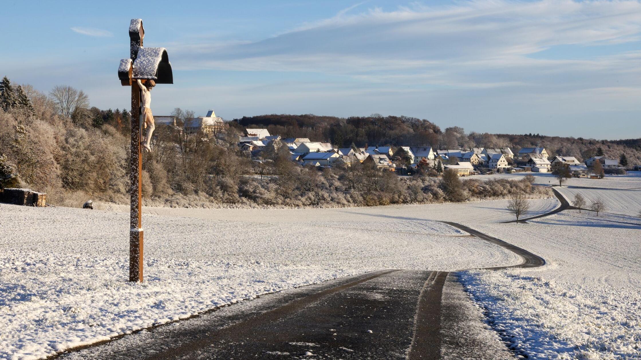 Glätte und Schnee - Frühwinter im Spätherbst