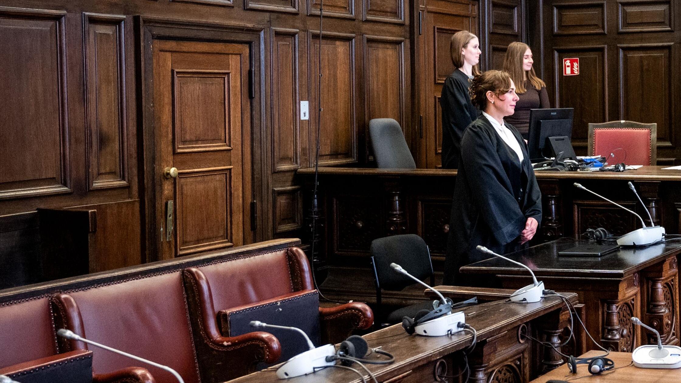 Prozess um Messerangriff im Hamburger Hauptbahnhof begonnen