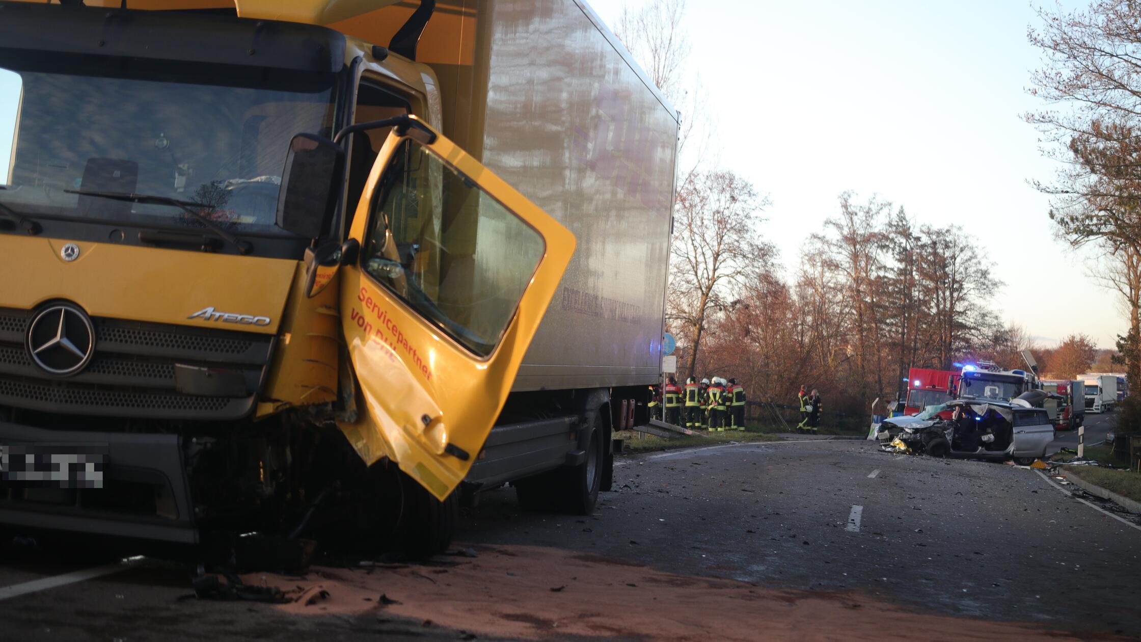 Auf der B25  hat sich am Dienstag (18.11.2025