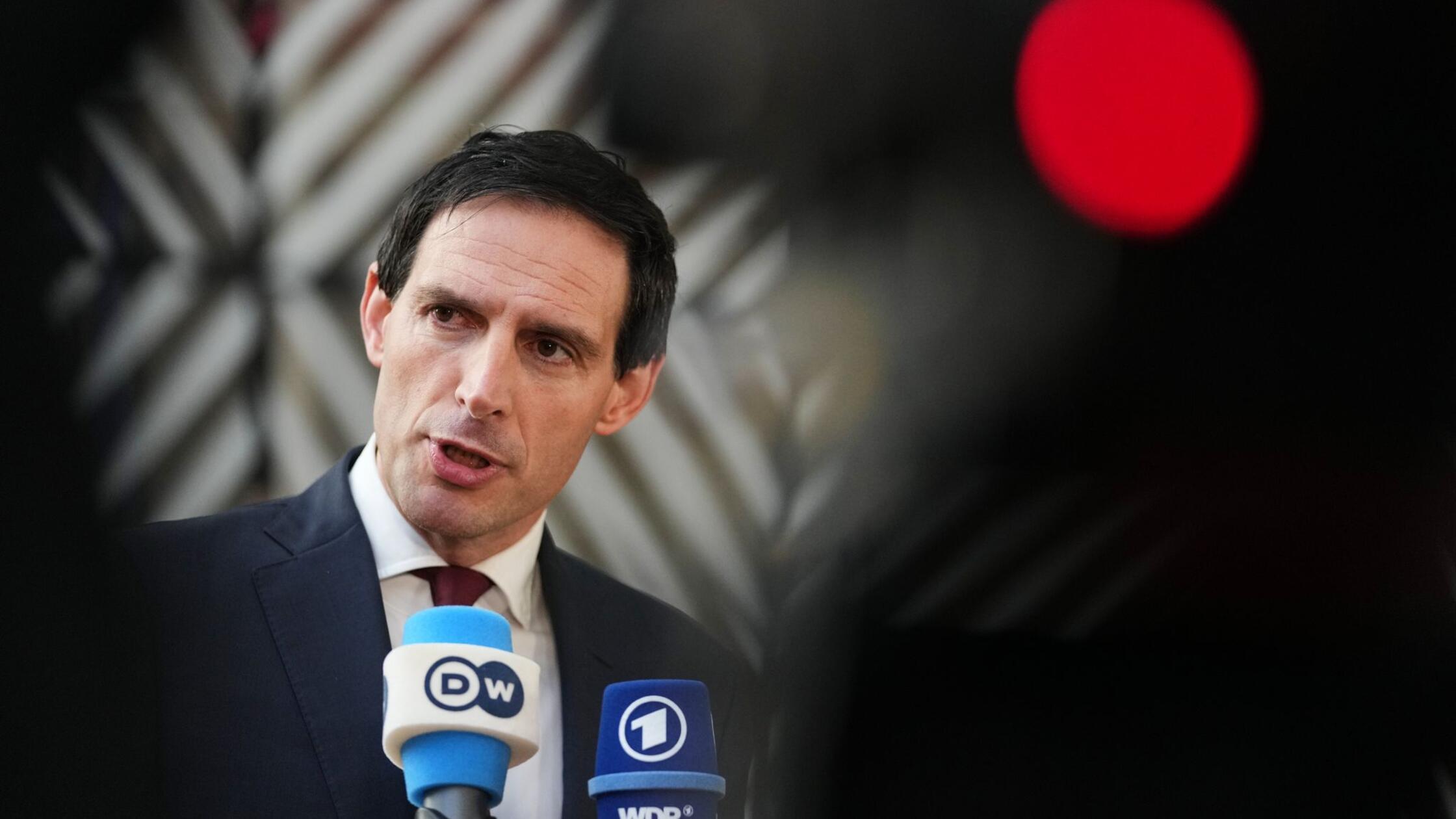 EU povečuje pritisk za opustitev nafte in plina na podnebni konferenci v Belému