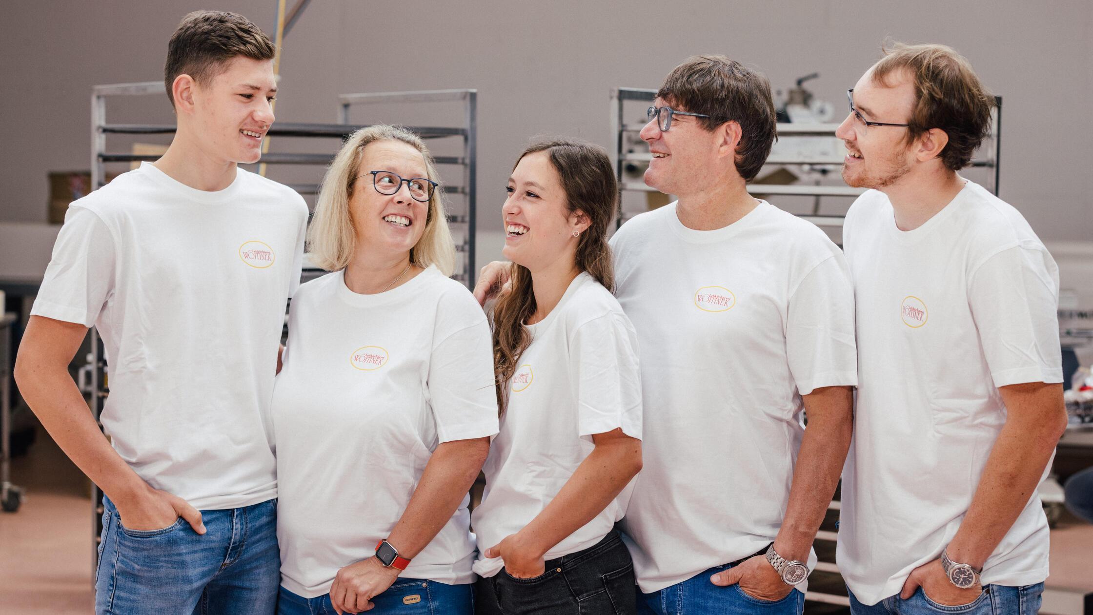 66382CFF-5D61-4590-A7AA-B041058898BC