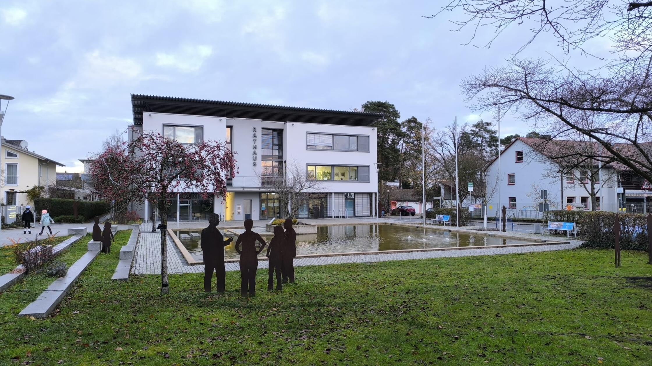 Im "Zuhause" der Rednitzhembacher Gemeindeverwaltu