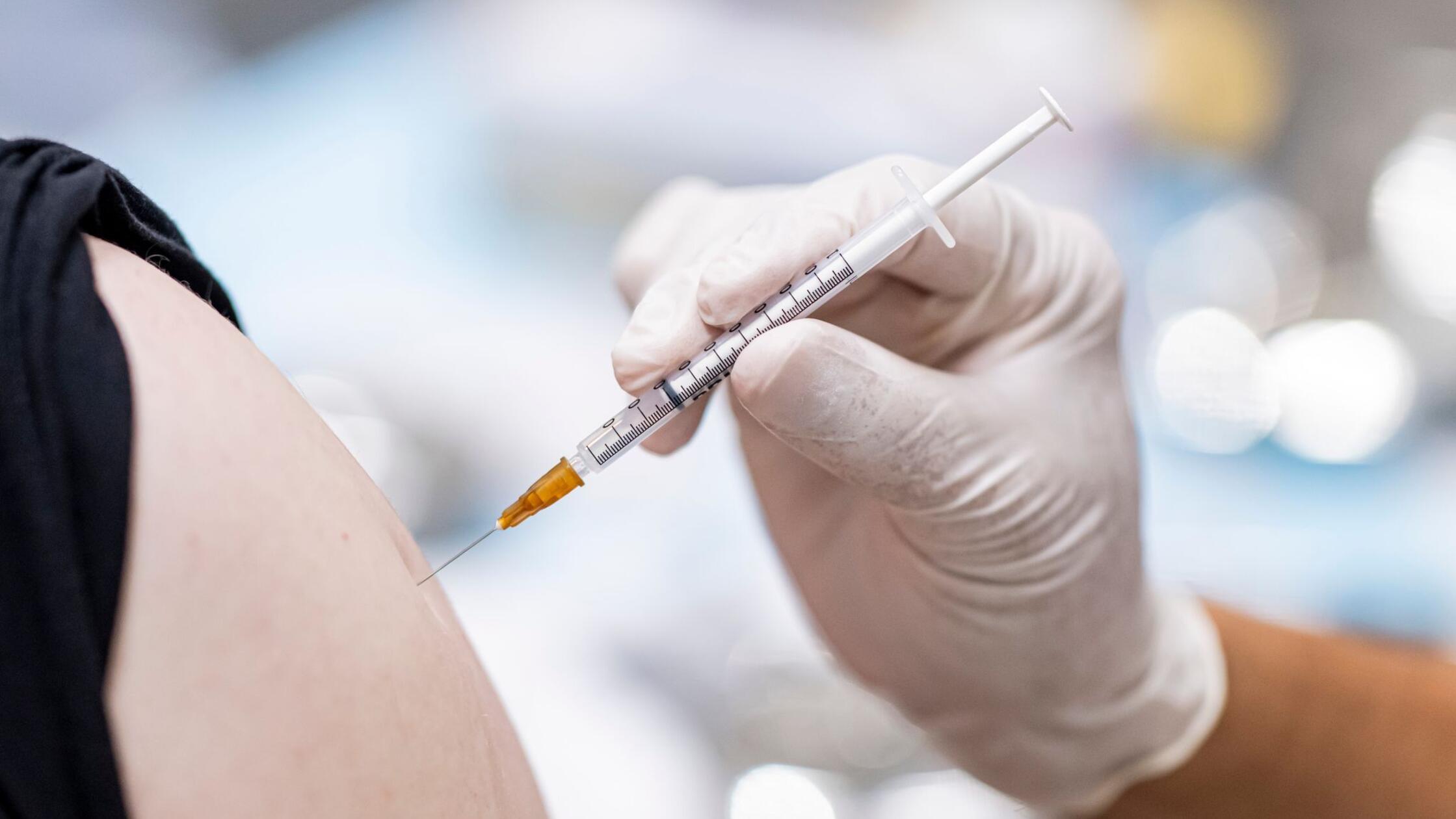 Zaradi nove različice gripe strokovnjaki svetujejo zgodnejše cepljenje