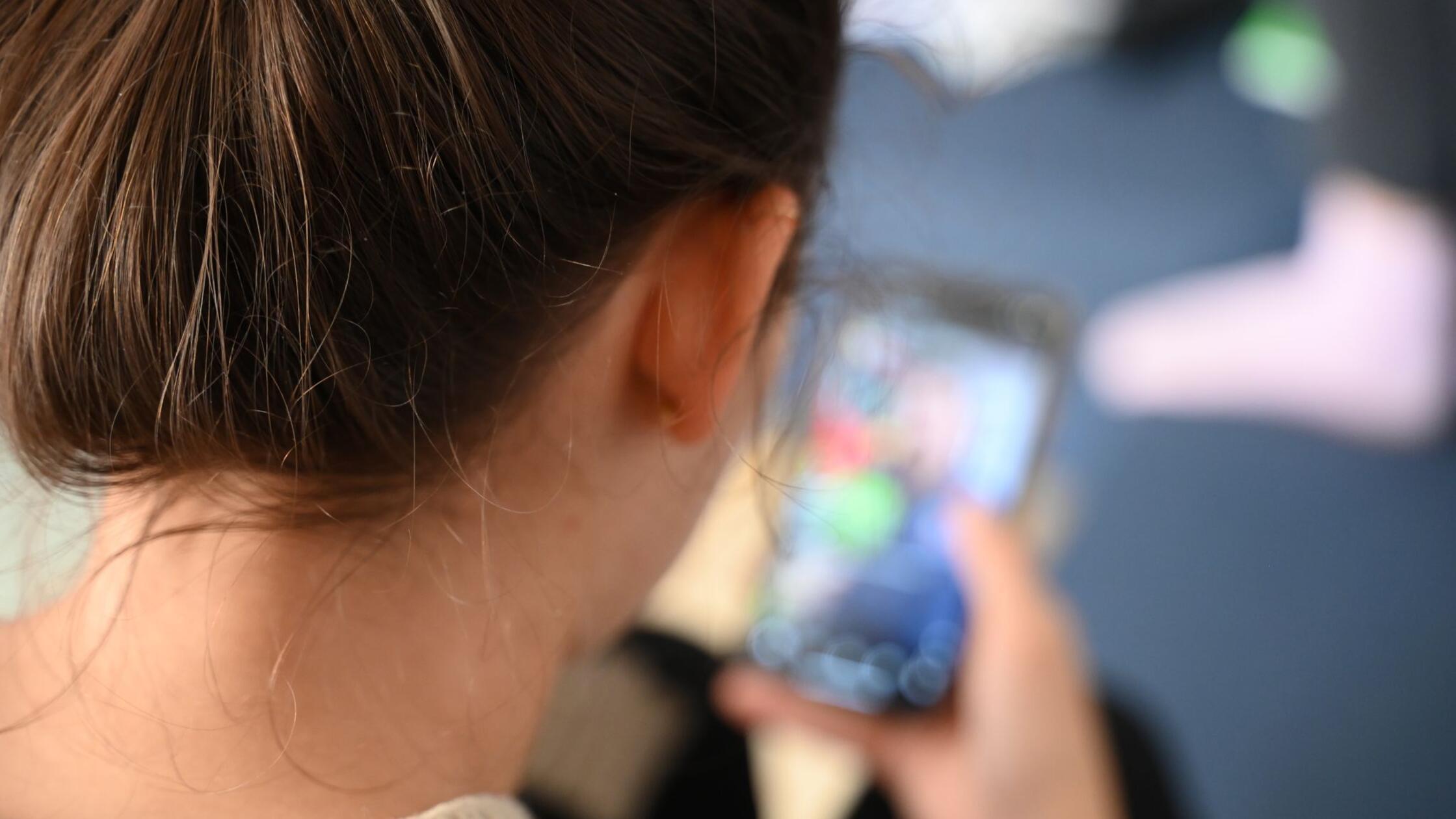 Steigende Suchttendenz bei Nutzung sozialer Medien