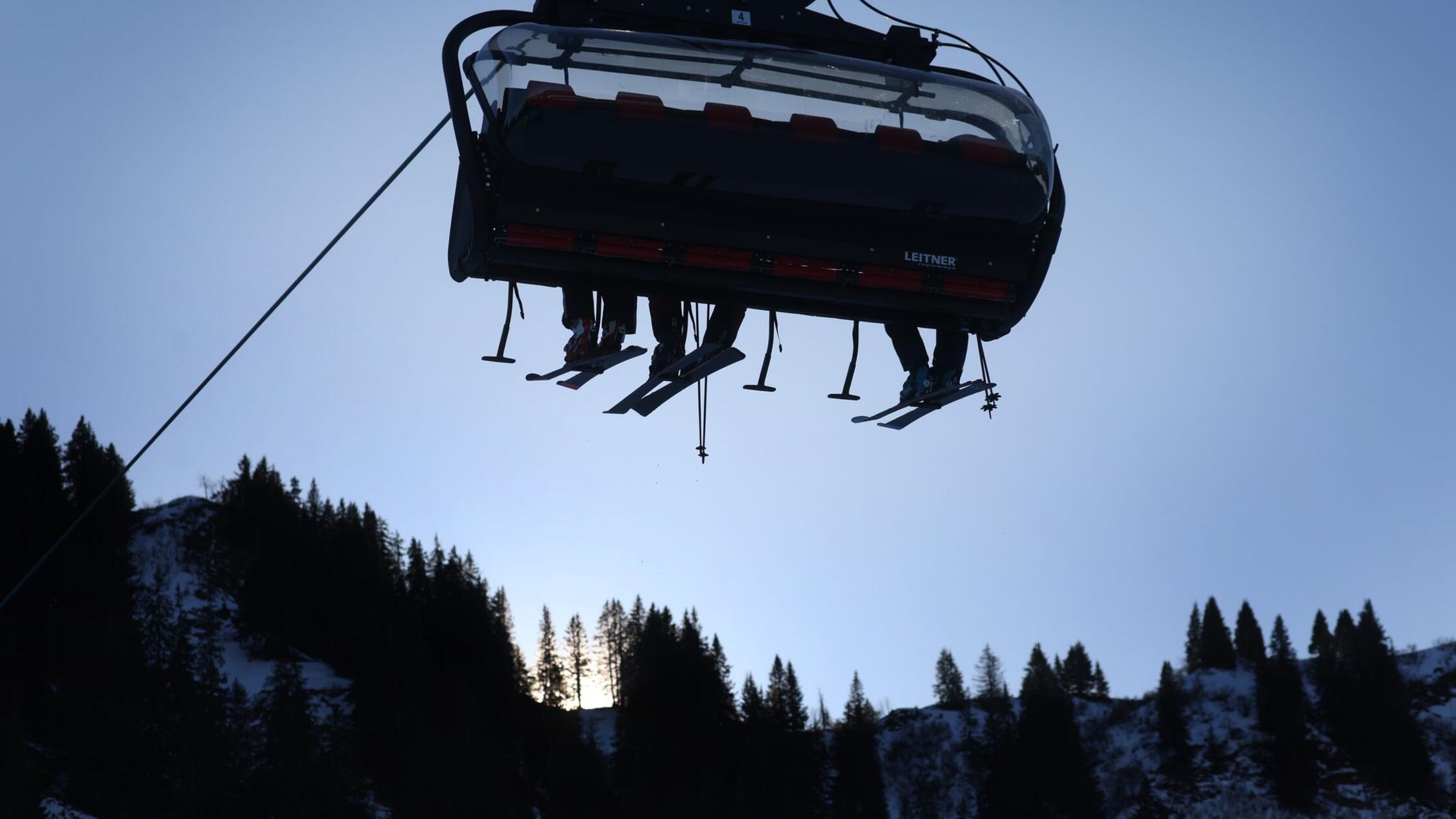Rauf auf die Piste - Skisaison am Söllereck startet