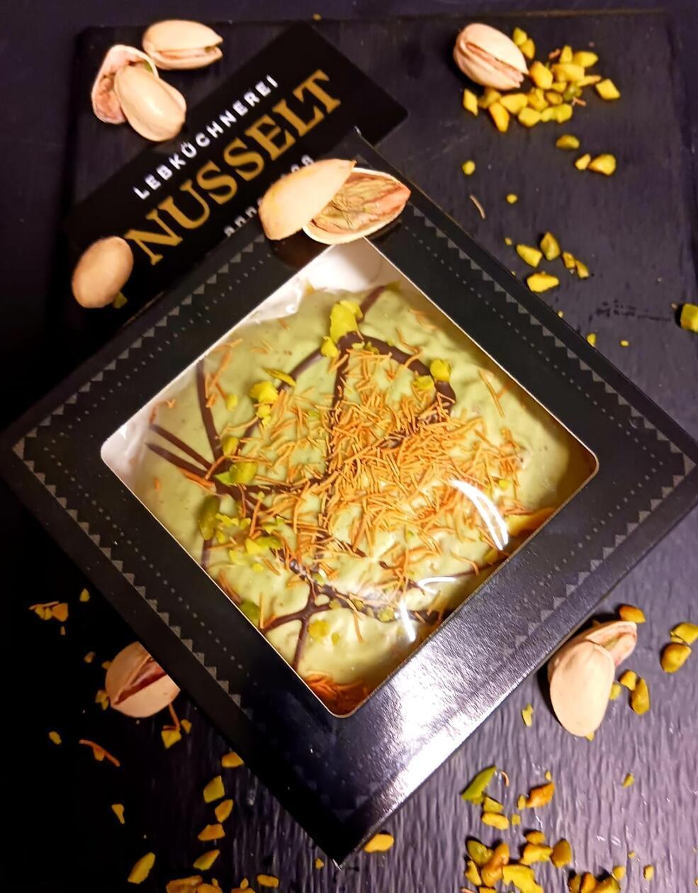 Platz 8:<b>Nusselt</b> ist in Kornburg eine beliebte Anlaufstelle für Brot, Kuchen sowie in der Weihnachtszeit für über zehn verschiedene Lebkuchen-Kreationen. Hier ist für alle Geschmäcker etwas dabei: Neben dem klassischen Elisen-Lebkuchen mit Schokoladenglasur gibt es dort Glühwein-, Eierlikör- oder Pistazien-Lebkuchen. Unsere User voteten diese auf den achten Platz. Eine der Nusselt-Filialen liegt in der Spitzwegstraße 1, in Nürnberg. 
