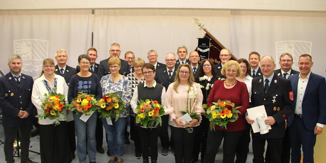 Deserving members of the Velden fire department were honored