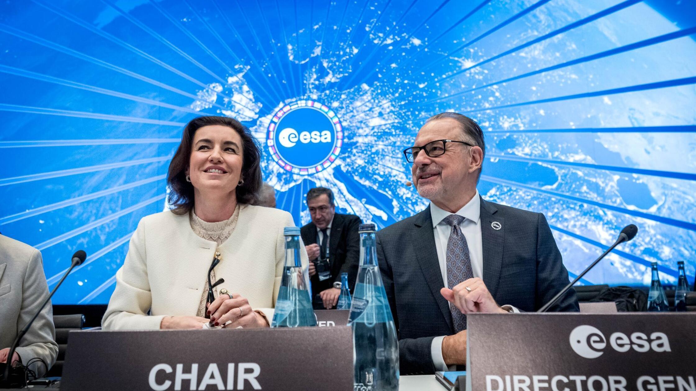 Esa-Chef: Ticket Richtung Mond für deutschen Astronauten