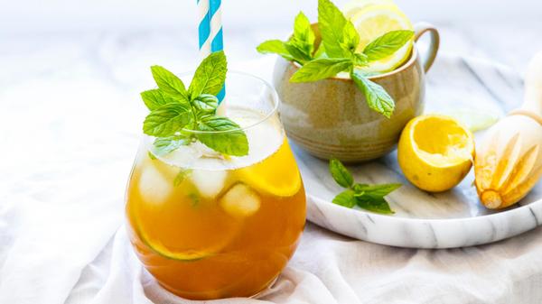 Mango Earl Grey Gin Infused Cocktail