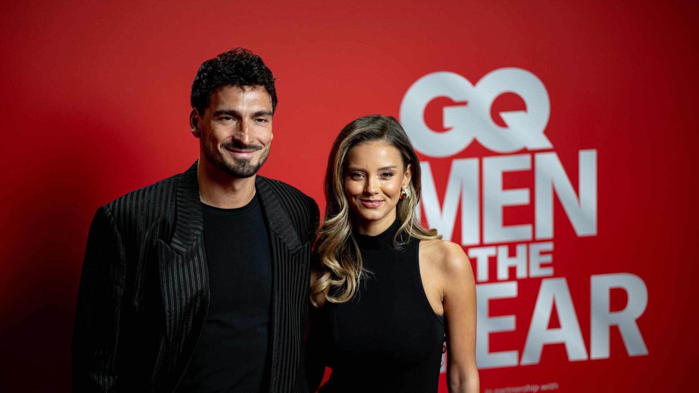 Mats Hummels kommt mit Freundin zur „Men of the Year“-Gala