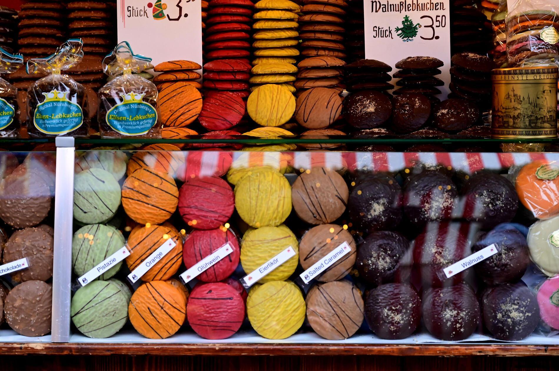 Lebkuchen in Hülle und Fülle - und allen Farben: Wo, wenn nicht in Nürnberg, soll man das berühmte Gebäck finden?