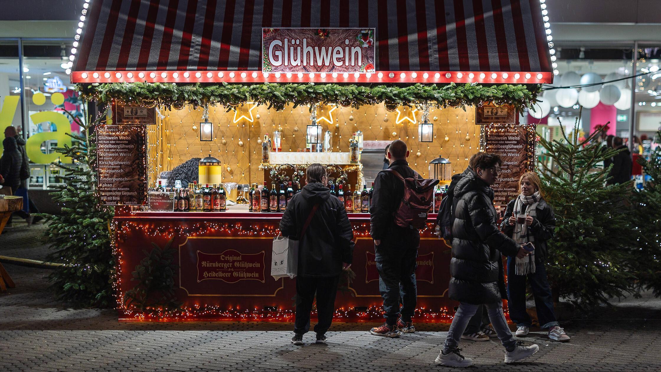 Weihnachtsmarkt in der Nürnberger Königstraße, Nür